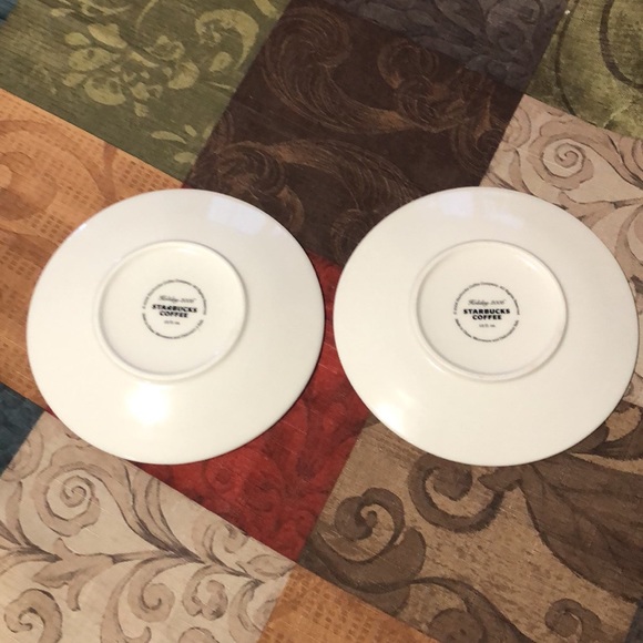 🛍️5/$20🛍️Two Starbucks saucers with raised design in the centre. - Picture 4 of 5